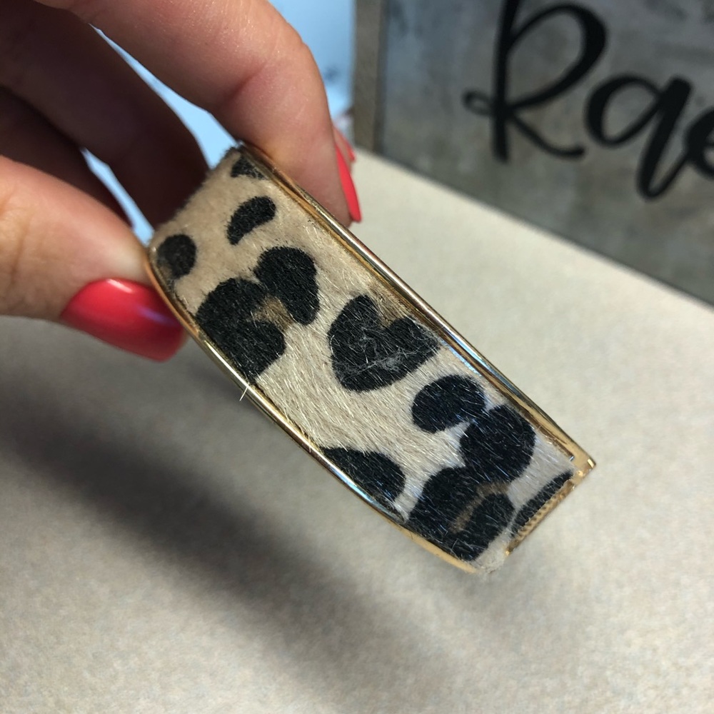 Adorable leopard print plunder bracelet